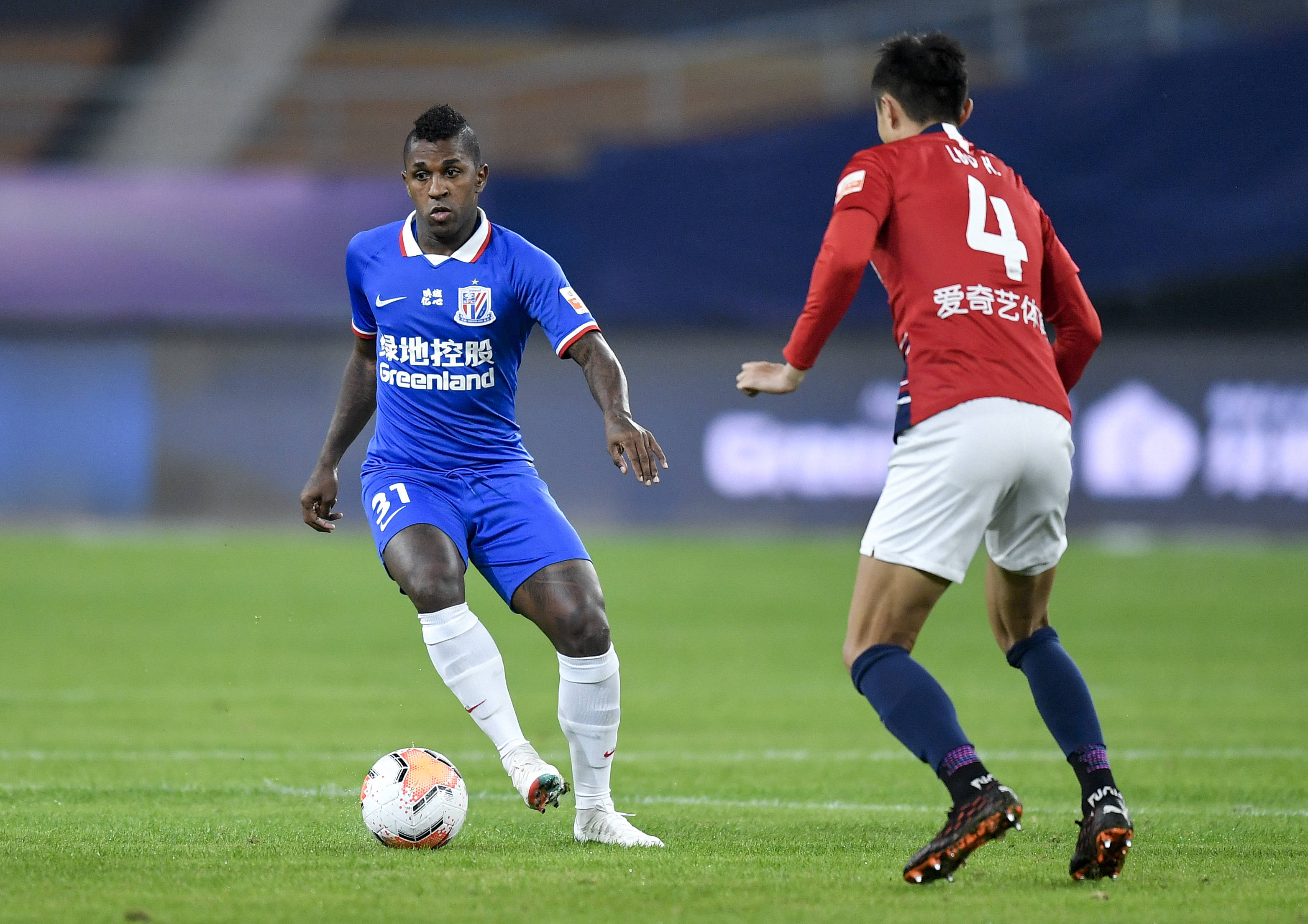 足球战术板：四种常见变化