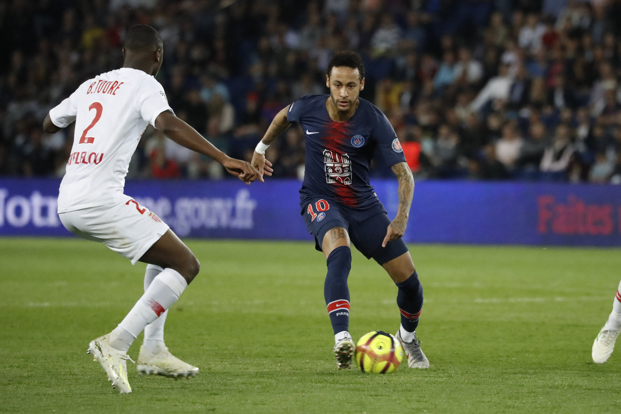 活塞主帅：七人得分上双是每场的目标，鼓励奥萨尔更多投中距离