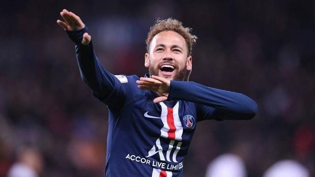 官方：鸟栖砂岩与主帅小菊昭雄续约至26／27赛季结束