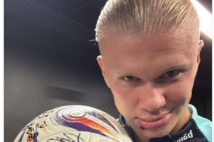 布朗过去6场场均33.3分7.3板7.2助，带队5胜1负